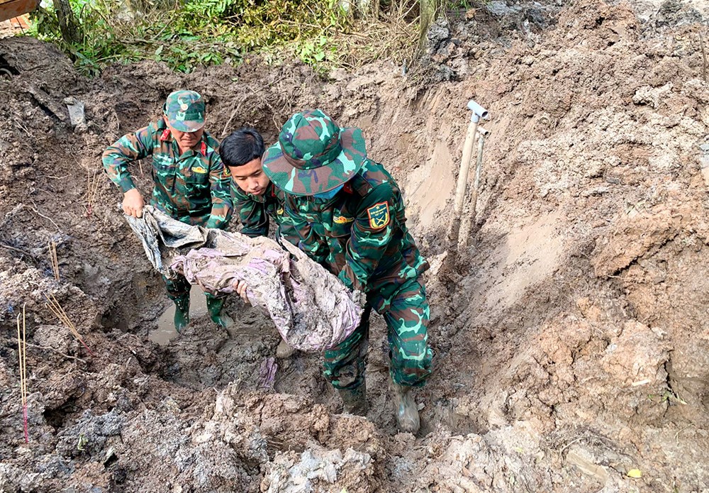 Tìm thấy thêm hài cốt liệt sĩ tại Nghĩa trang tạm Cầu Chữ Y - ảnh 1
