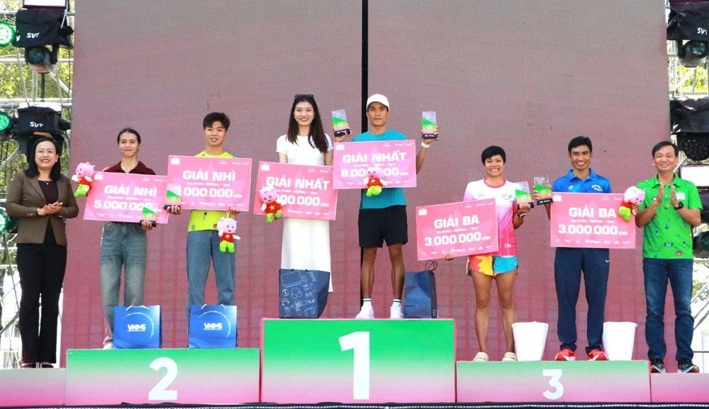 Đồng Tháp trao giải “VPBank đất Sen Hồng Music Marathon 2026” cho các VĐV  - ảnh 2