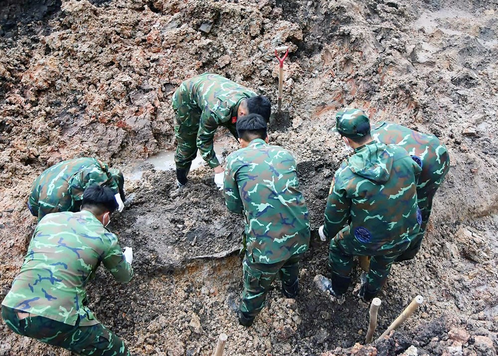 Vừa an táng 731 hài cốt liệt sĩ, TP.HCM phát hiện thêm 8 hài cốt liệt sĩ tại Công viên Lê Thị Riêng - ảnh 3