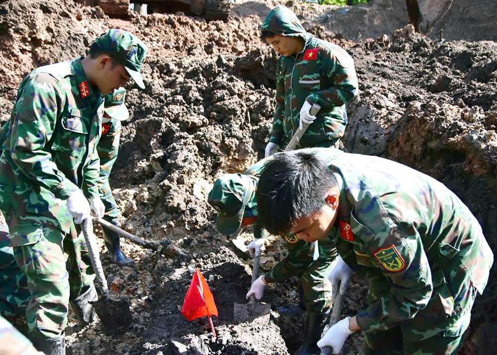 Phát hiện thêm 14 hài cốt liệt sĩ tại Công viên Lê Thị Riêng - ảnh 5