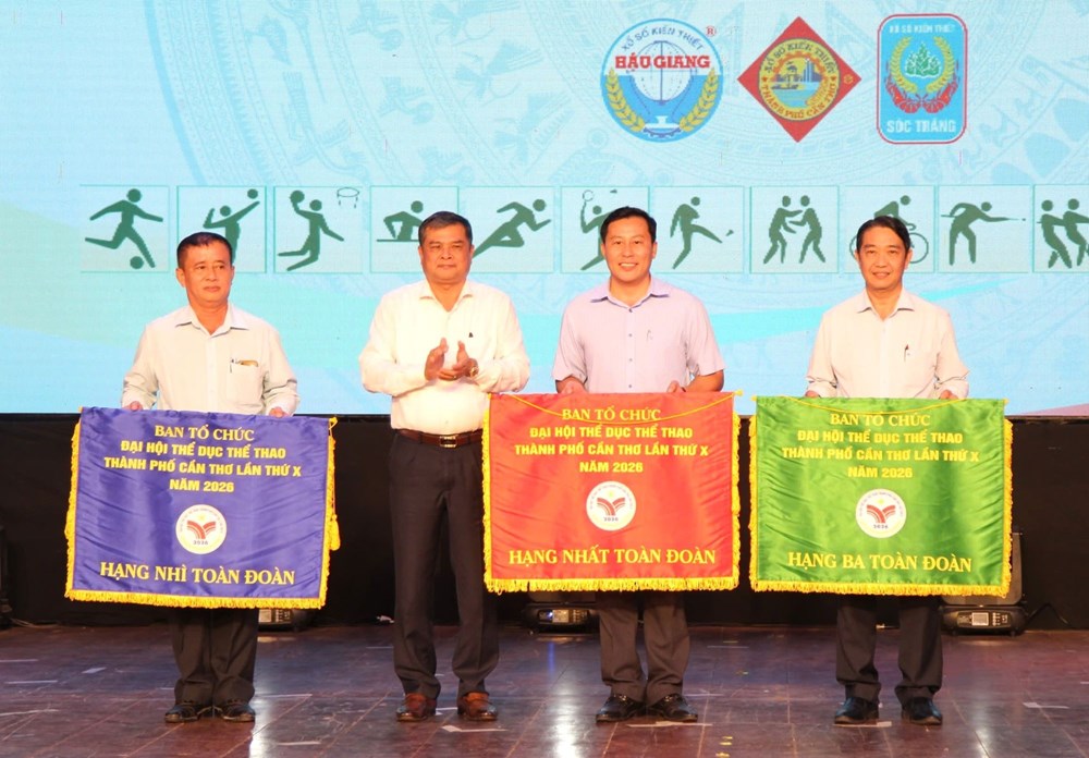 Cần Thơ khen thưởng các VĐV môn cầu mây đạt thành tích cao tại Đại hội thể thao châu Á  - ảnh 2