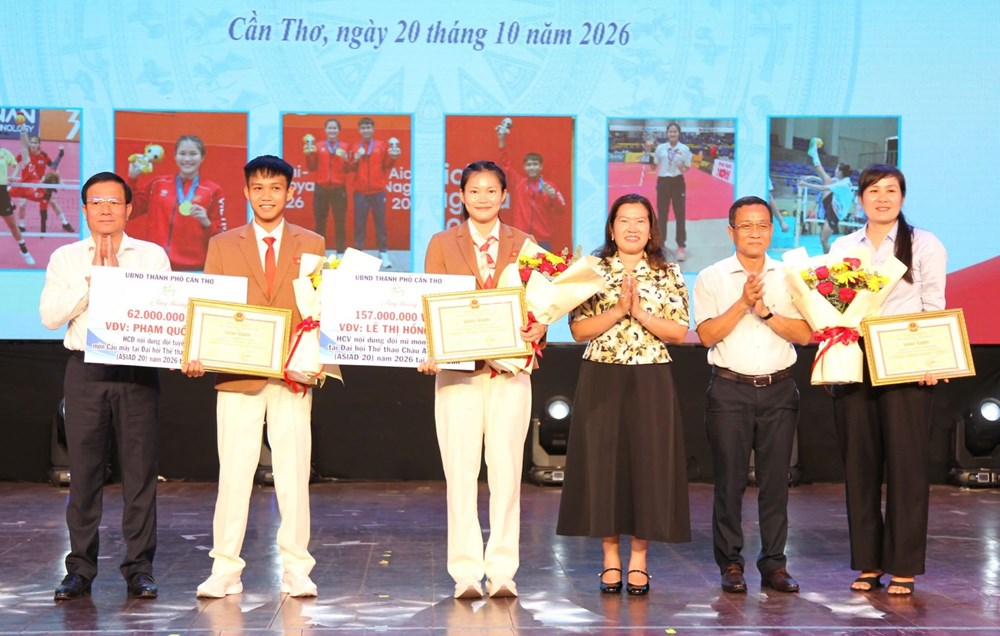Cần Thơ khen thưởng các VĐV môn cầu mây đạt thành tích cao tại Đại hội thể thao châu Á  - ảnh 4