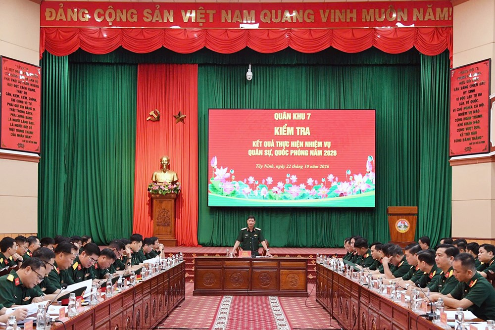 Bộ CHQS tỉnh Tây Ninh duy trì nghiêm chế độ trực sẵn sàng chiến đấu - ảnh 1