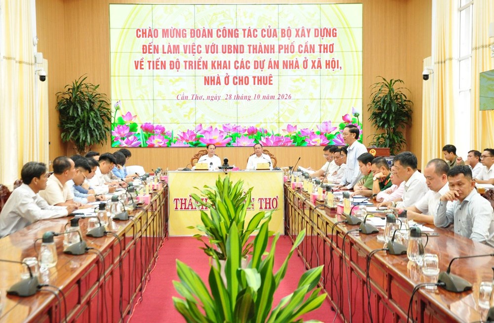 Bộ Xây dựng làm việc với Cần Thơ về tiến độ nhà ở xã hội và nhà ở cho thuê - ảnh 1