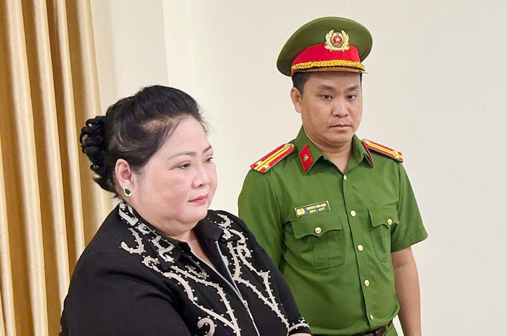 Cà Mau bắt tạm giam nữ giám đốc lừa đảo hàng chục tỉ đồng - ảnh 2