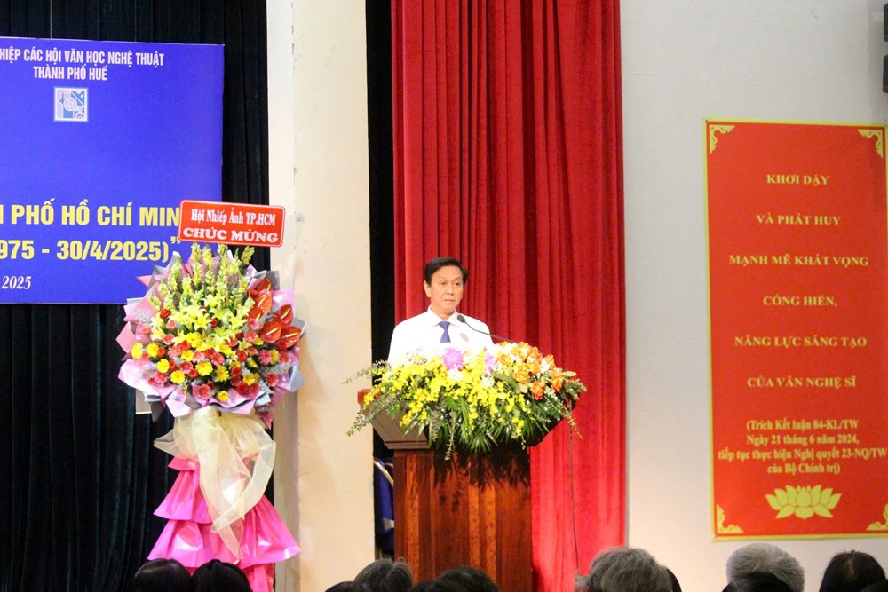 Hội thảo kết nối văn nghệ sĩ ba miền - ảnh 1