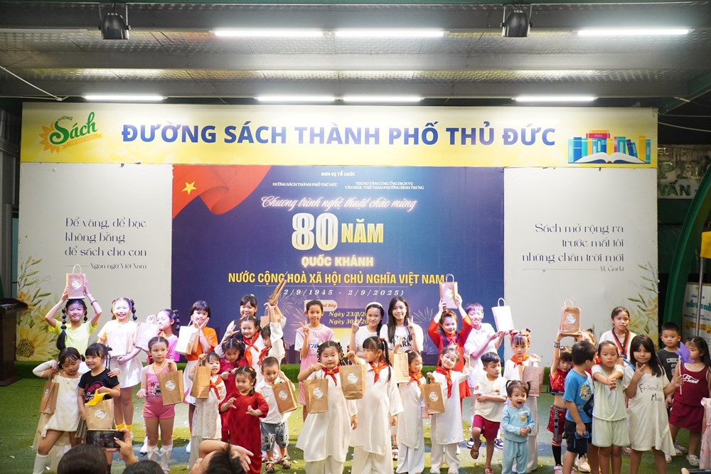 Đường Sách TP Thủ Đức chào mừng 80 năm Quốc khánh với chuỗi sự kiện văn hóa đặc sắc - ảnh 3
