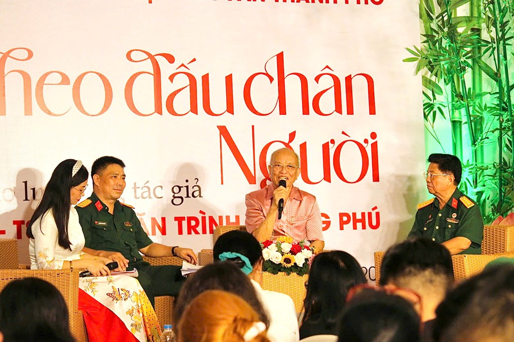 Hành trình 28 năm “Theo dấu chân Người” - ảnh 1