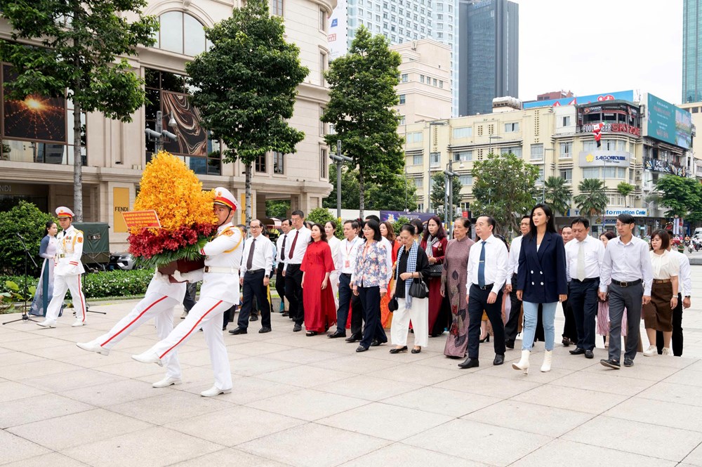Khai mạc Triển lãm “Thành phố Hồ Chí Minh vươn mình cùng đất nước qua góc nhìn điện ảnh” - ảnh 1