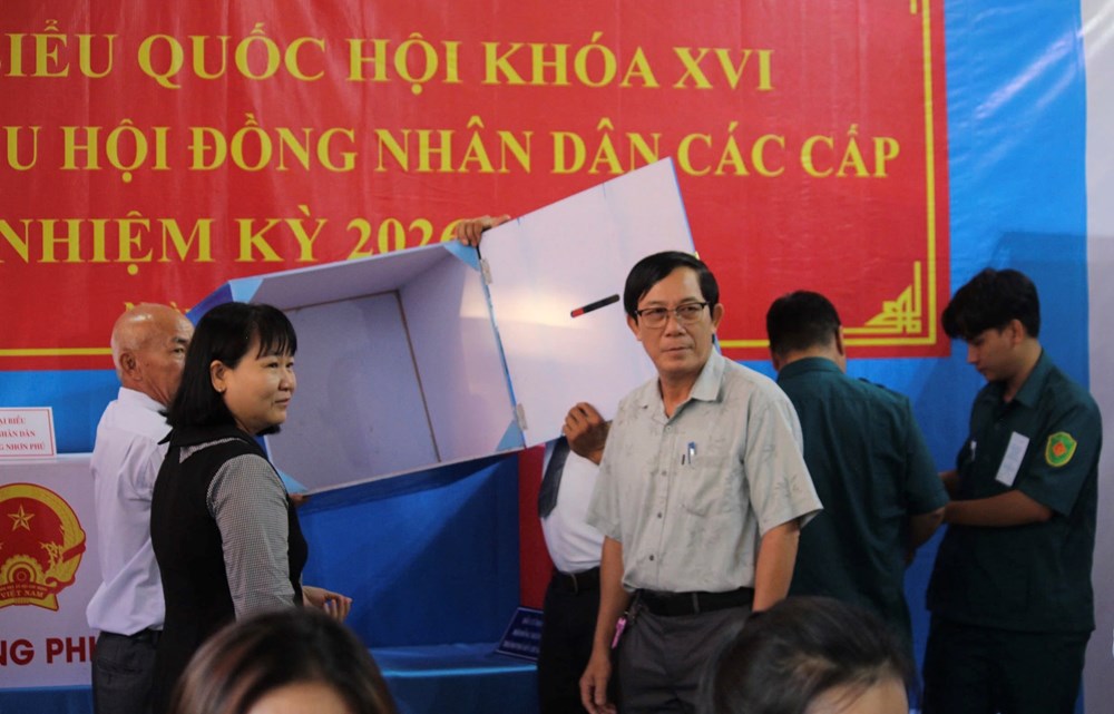 Gần 9,7 triệu cử tri TP.HCM nô nức đi bỏ phiếu - ảnh 4