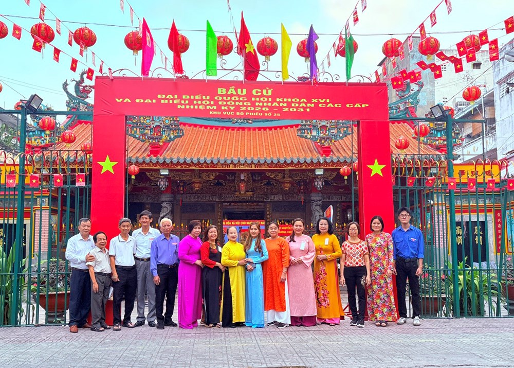 Gần 9,7 triệu cử tri TP.HCM nô nức đi bỏ phiếu - ảnh 8