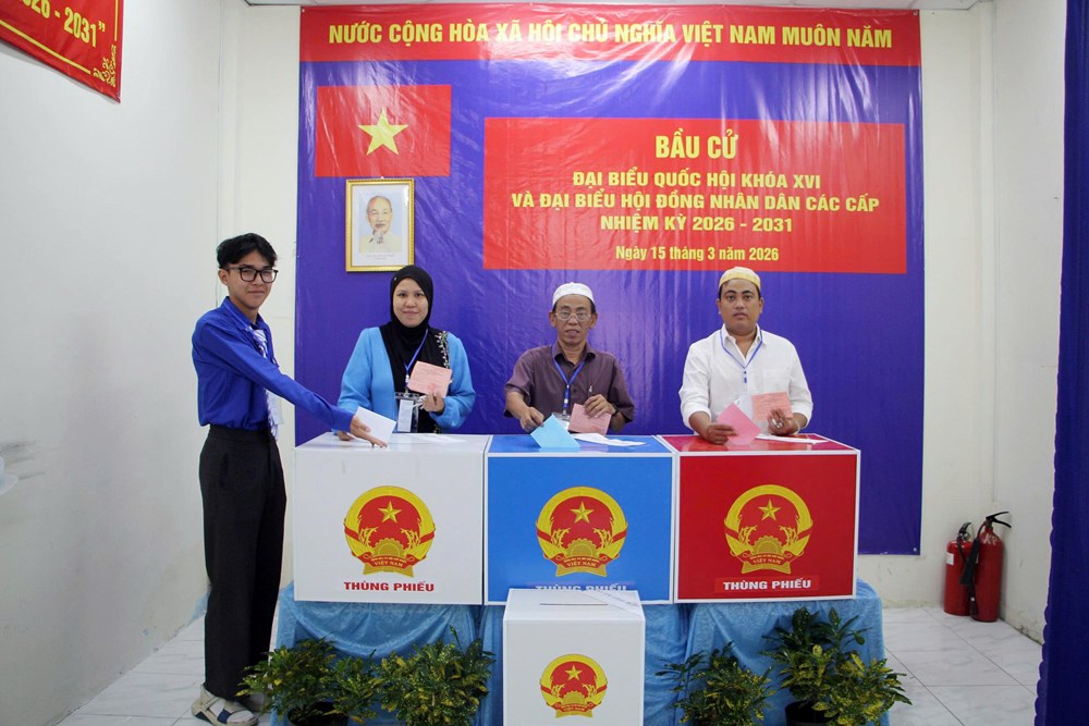 Gần 9,7 triệu cử tri TP.HCM nô nức đi bỏ phiếu - ảnh 6