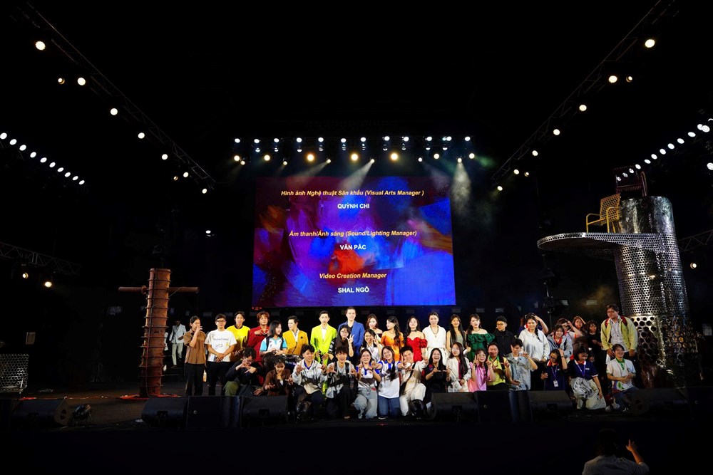 Khi nhạc Trịnh cất lời cùng “Hoa và Rác“ - ảnh 3