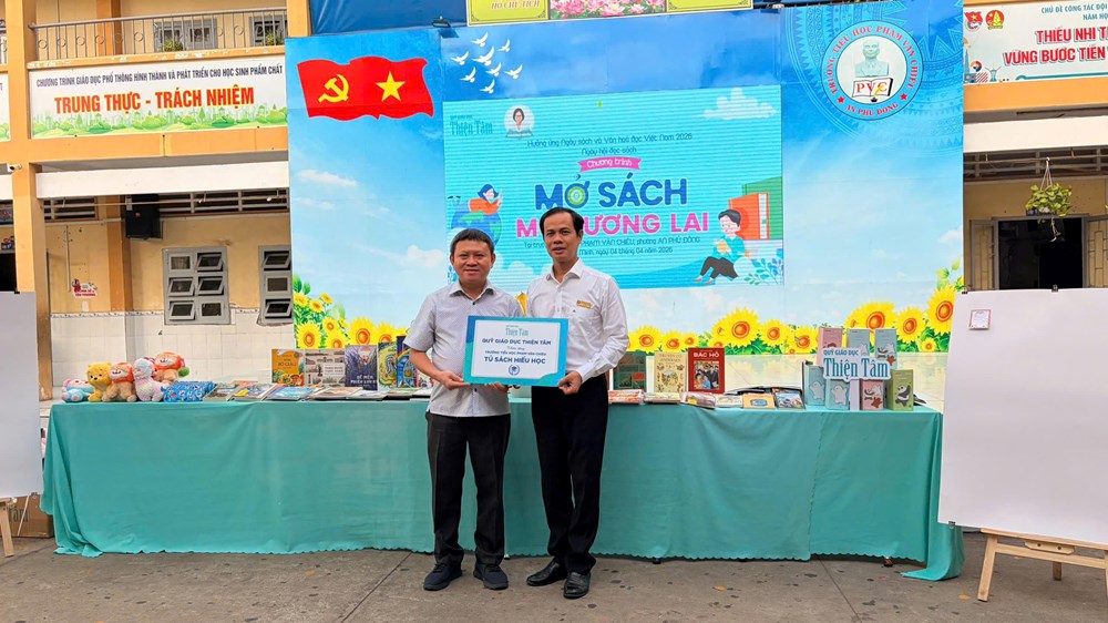 Khởi động hành trình “Mở sách – Mở tương lai” cho học sinh tiểu học - ảnh 1