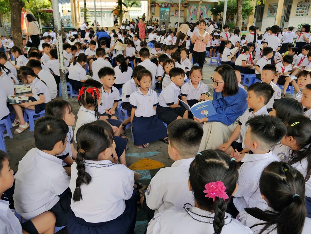 Khởi động hành trình “Mở sách – Mở tương lai” cho học sinh tiểu học - ảnh 3
