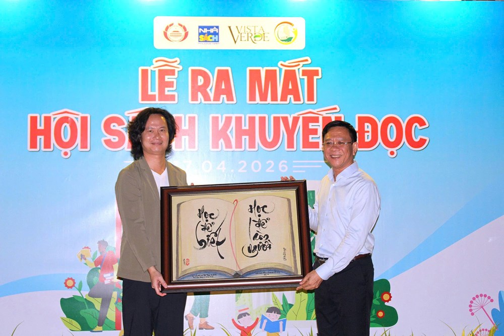 Lần đầu tiên hội sách được đưa vào khu dân cư - ảnh 3