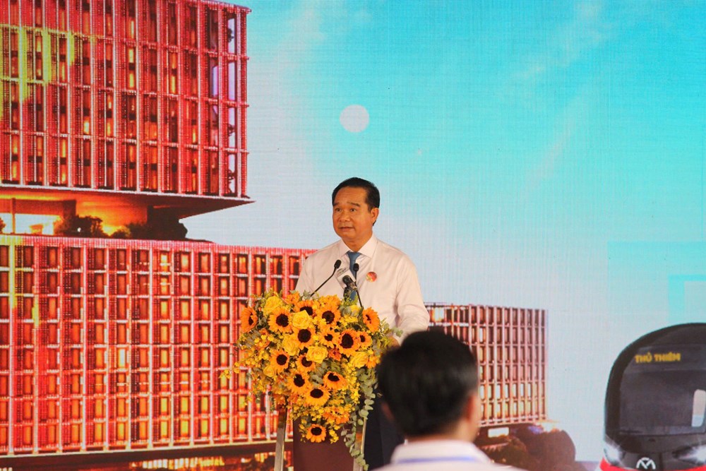 TP.HCM khởi công loạt dự án trọng điểm chào mừng Ngày thống nhất đất nước - ảnh 1