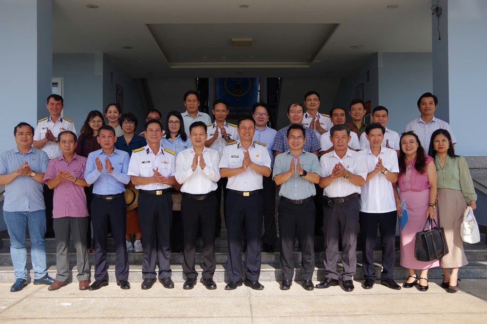 Vùng 2 Hải quân - 17 năm kiên cường nơi đầu sóng - ảnh 3