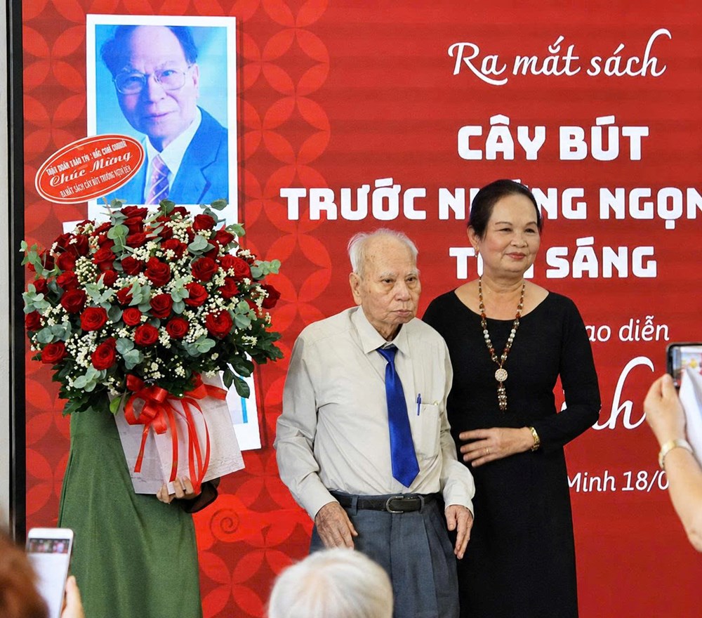 Ký ức gần một thế kỷ của nhà văn Đoàn Minh Tuấn - ảnh 2