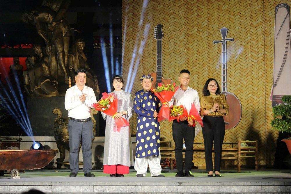 11 đội thi hội ngộ tại Liên hoan Đờn ca tài tử - Cải lương Nam Bộ phường Tăng Nhơn Phú - ảnh 2