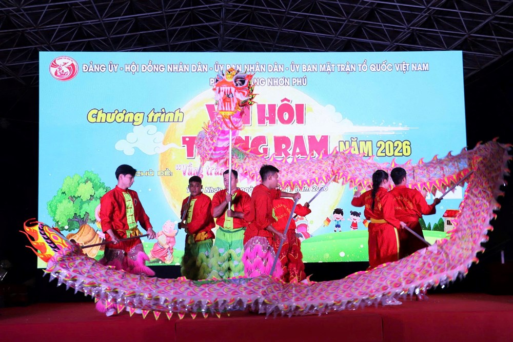 TP. HCM: Ấm áp đêm hội Vui Tết Trung thu tại phường Tăng Nhơn Phú - ảnh 1