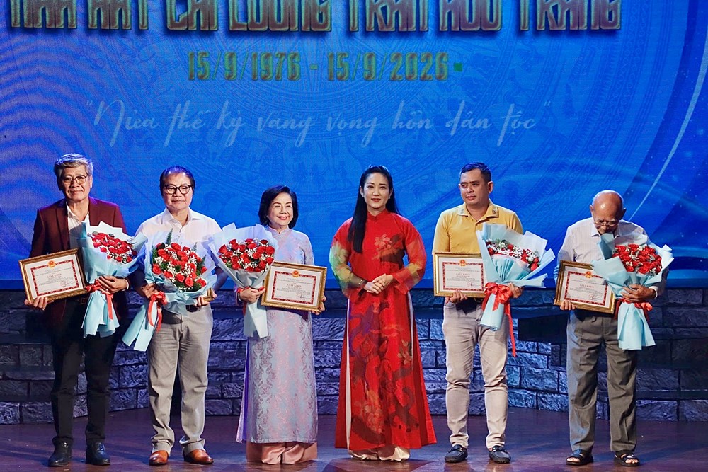 50 năm giữ lửa sân khấu truyền thống - ảnh 5