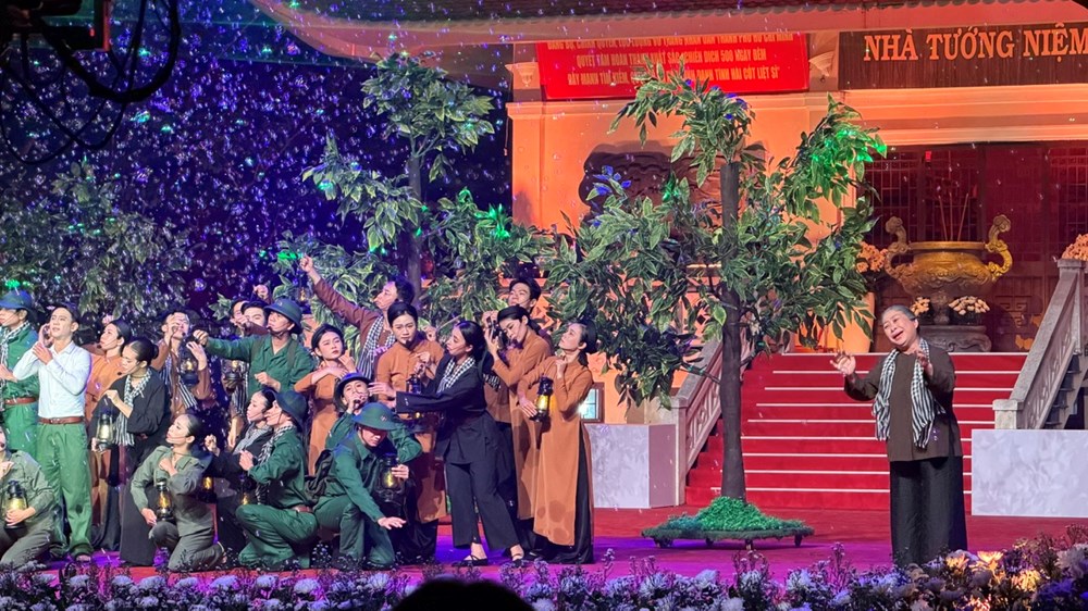 Trọn vẹn nghĩa tình trong đêm “Khúc tri ân” tại TP.HCM - ảnh 7