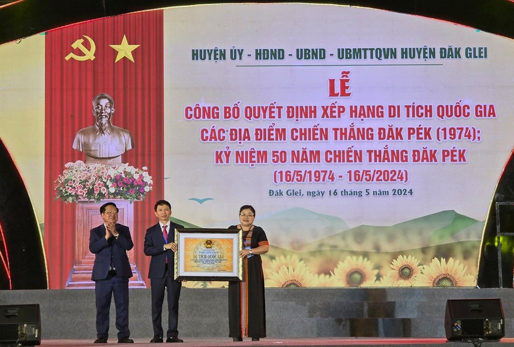 Kỷ niệm 50 năm Chiến thắng Đăk Pék và đón nhận di tích lịch sử quốc gia - ảnh 4