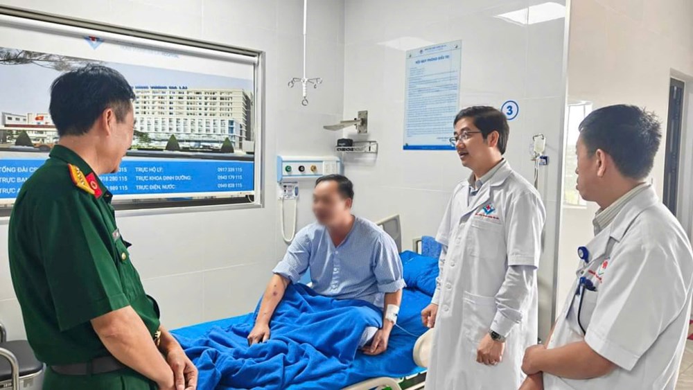 Cấp cứu thành công một bệnh nhân bị ong vò vẽ đốt - ảnh 1