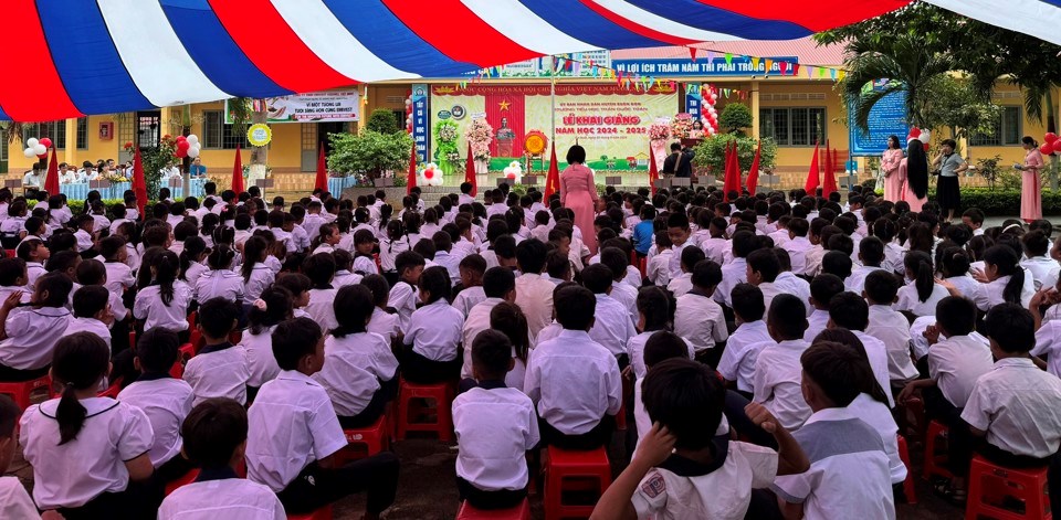 Gần 1,6 triệu học sinh các tỉnh khu vực Tây Nguyên bước vào năm học mới - ảnh 2