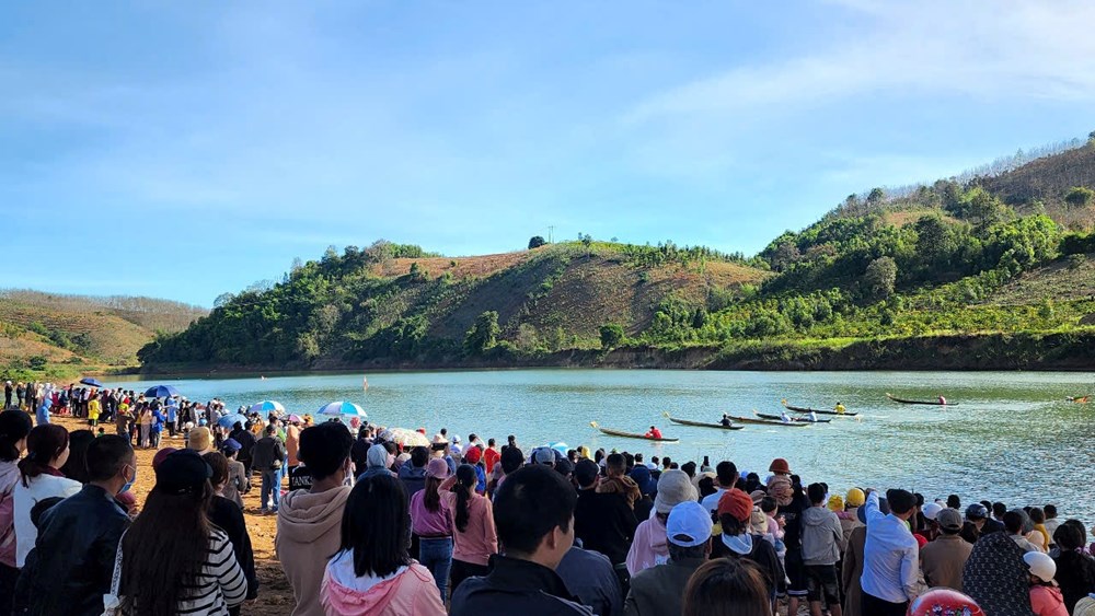 Huyện Sa Thầy (Kon Tum): Bảo tồn, phát huy giá trị văn hóa truyền thống để phát triển bền vững - ảnh 2