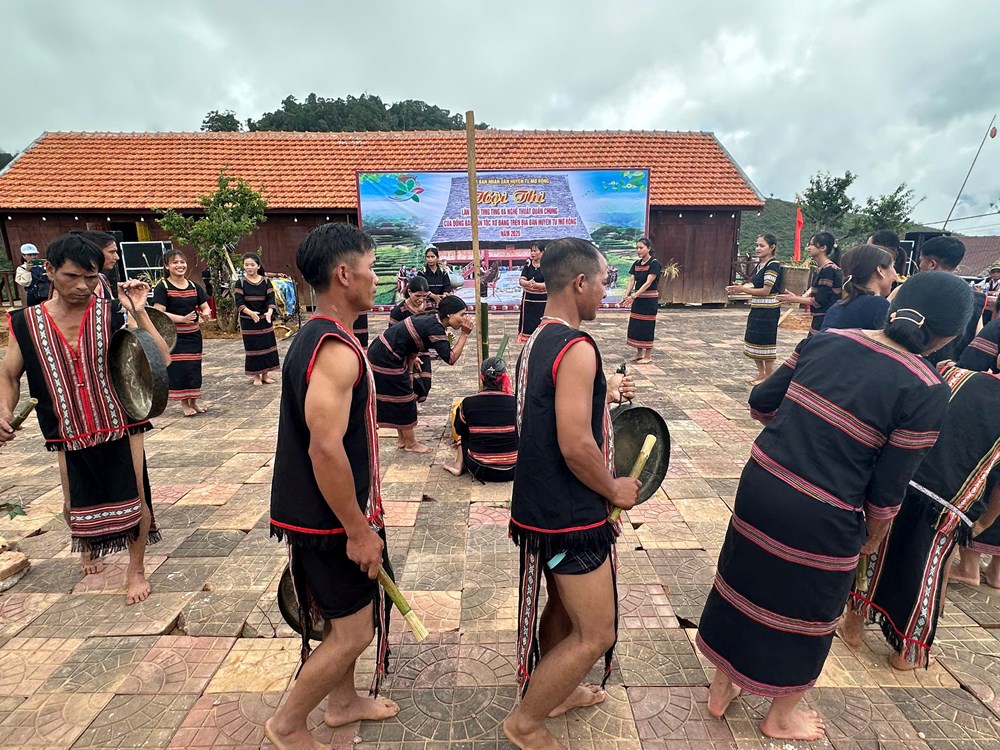 Kon Tum: Phiên chợ Sâm Ngọc Linh, kết nối bản sắc văn hóa với du lịch - ảnh 4