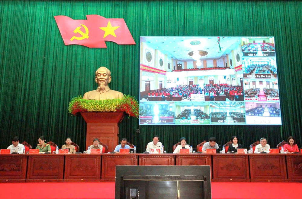 Phó Chủ tịch Quốc hội Trần Quang Phương tiếp xúc cử tri tại Quảng Ngãi - ảnh 2