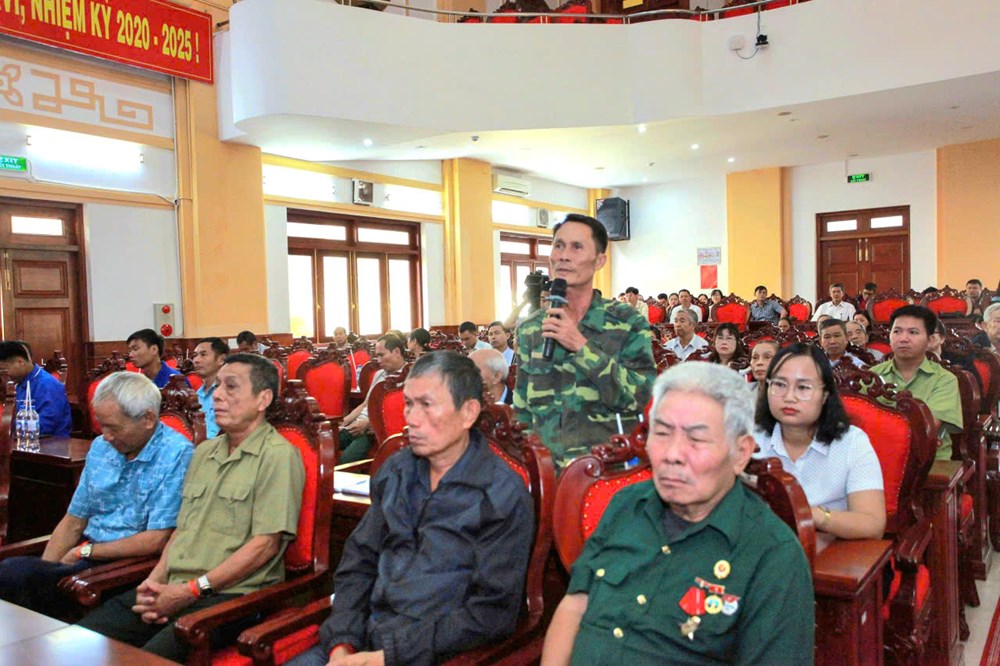 Phó Chủ tịch Quốc hội Trần Quang Phương tiếp xúc cử tri tại Quảng Ngãi - ảnh 5
