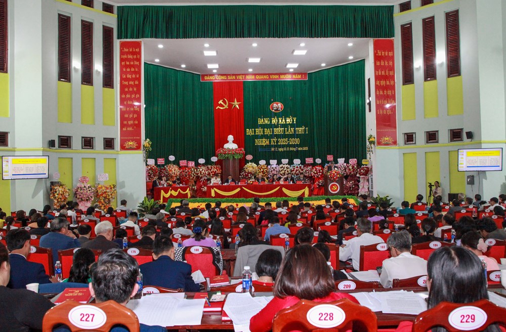 Xã biên giới của tỉnh Quảng Ngãi tổ chức thành công Đại hội Đảng bộ nhiệm kỳ 2025 - 2030 - ảnh 1