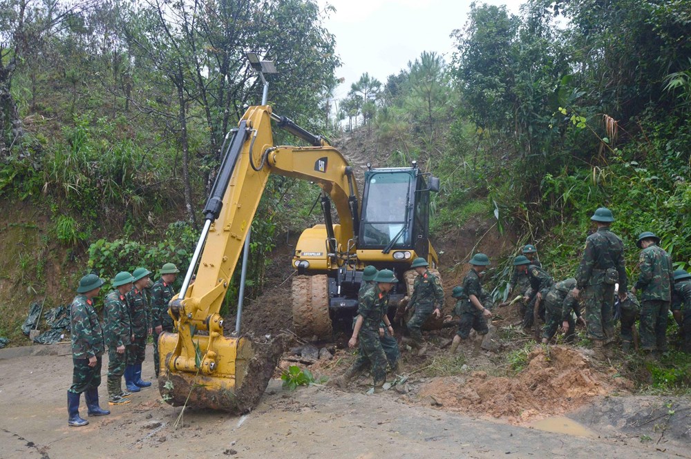 Quảng Ngãi khánh thành “Tuyến đường Quân – Dân” mở lối vào 5 thôn bị cô lập - ảnh 3