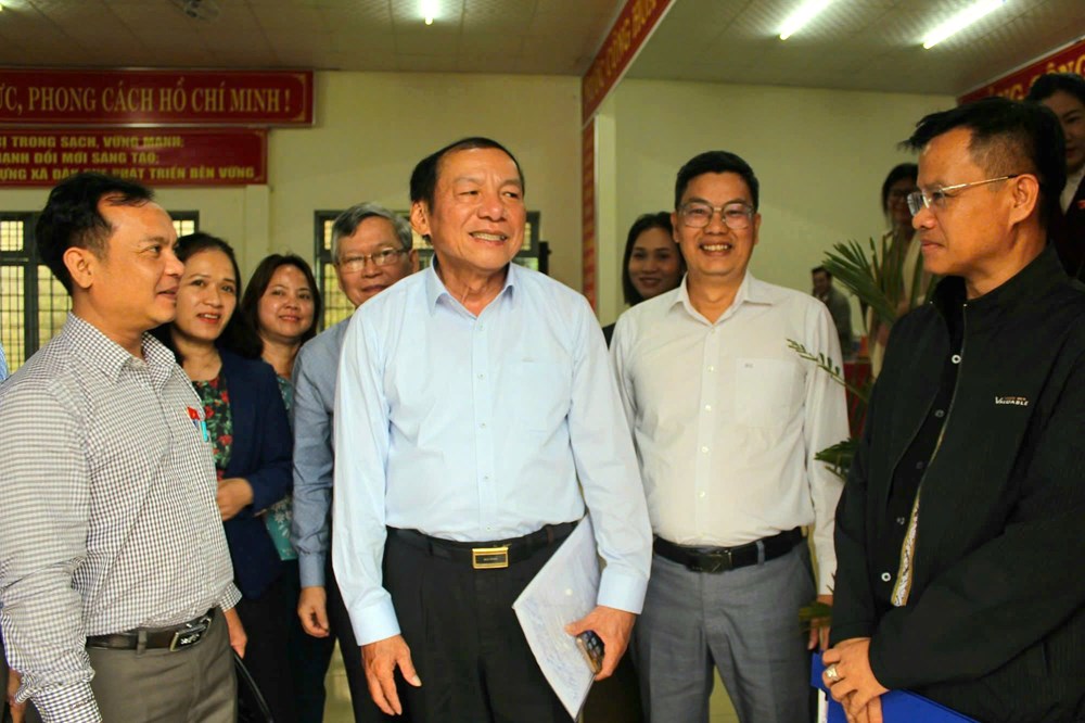 Bộ trưởng Nguyễn Văn Hùng gợi mở xây dựng “Trạm dừng sinh thái, văn hóa và trải nghiệm” tại xã Đăk Rve - ảnh 7