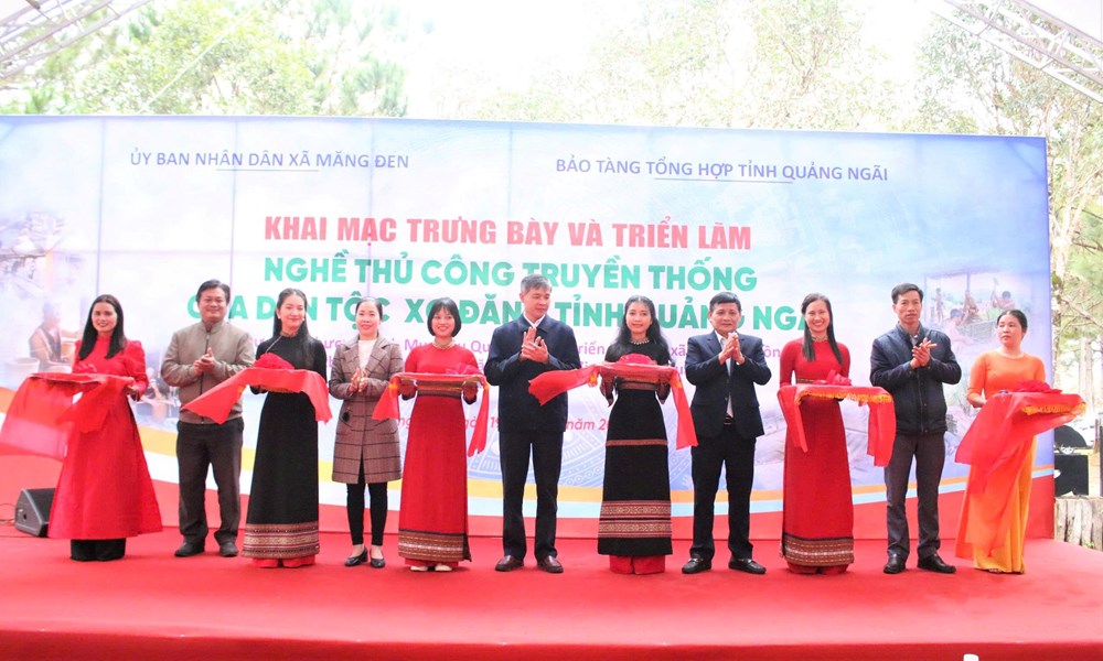 Trưng bày và trải nghiệm nghề thủ công truyền thống của dân tộc Xơ Đăng tại Măng Đen - ảnh 1