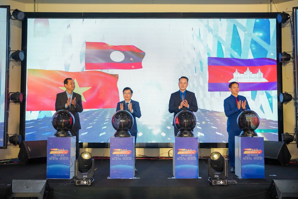 Khai mạc Liên hoan Thanh niên Việt Nam – Campuchia – Lào 2025 - ảnh 7