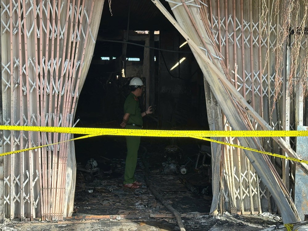 Đắk Lắk: Cháy nhà lúc rạng sáng, 4 người trong gia đình tử vong - ảnh 1