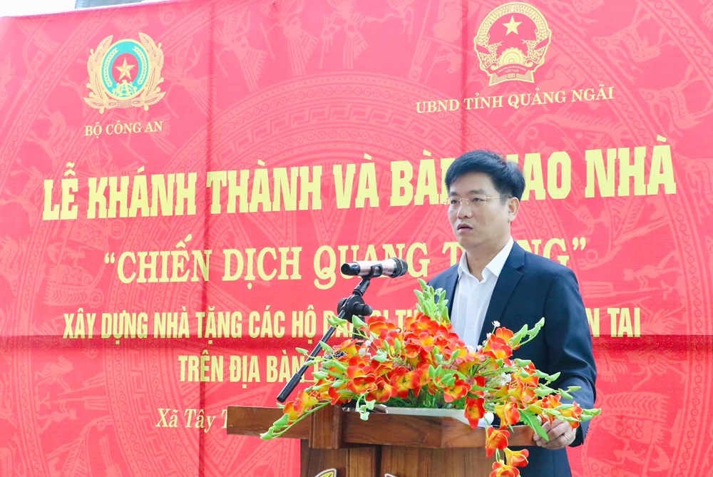 Công an Quảng Ngãi hoàn thành Chiến dịch Quang Trung, hồi sinh những mái nhà sau lũ - ảnh 5