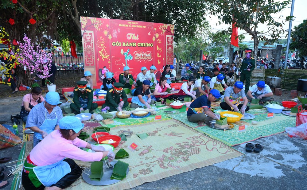 Đoàn KT-QP 732 mang Tết sớm đến biên giới Sa Loong - ảnh 5