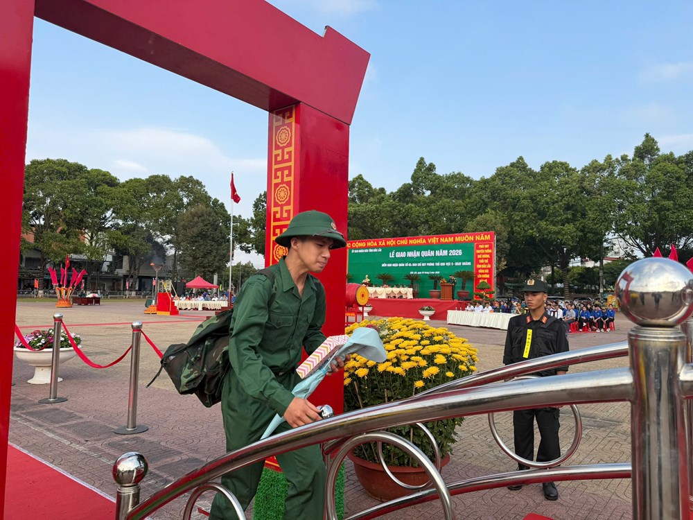 Gần 5.450 thanh niên Đắk Lắk tự hào khoác ba lô lên đường bảo vệ Tổ quốc - ảnh 4
