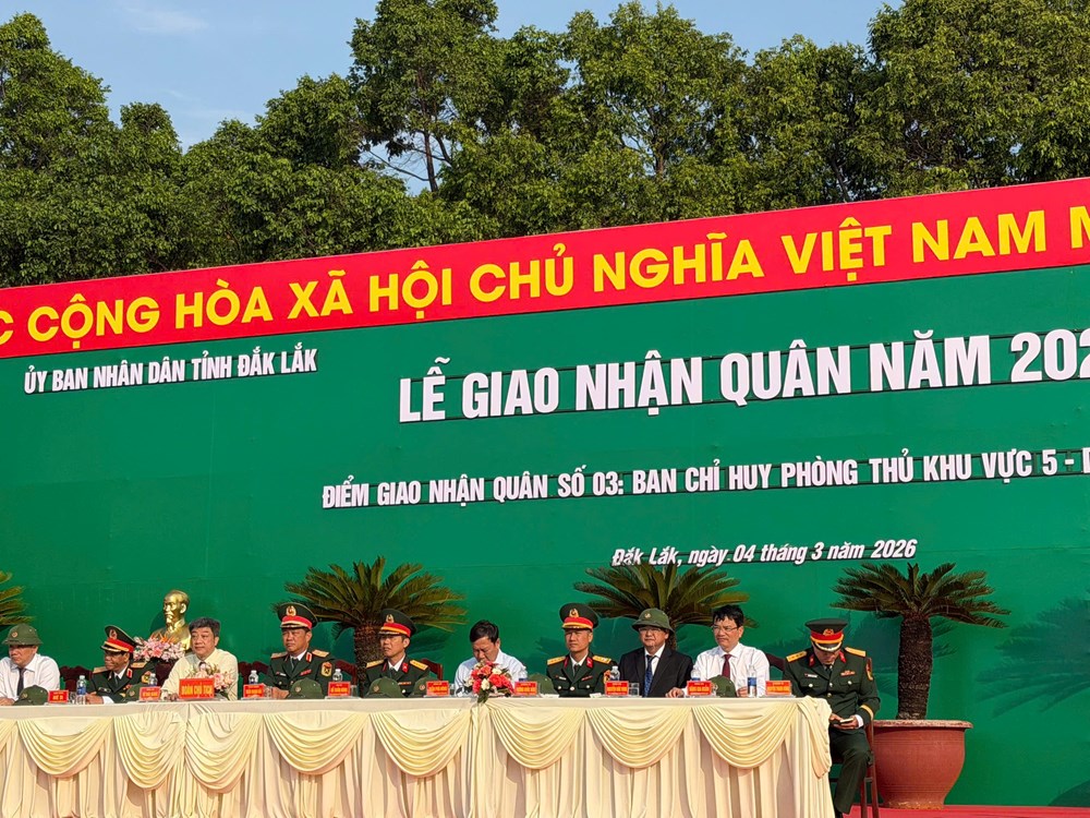 Gần 5.450 thanh niên Đắk Lắk tự hào khoác ba lô lên đường bảo vệ Tổ quốc - ảnh 1