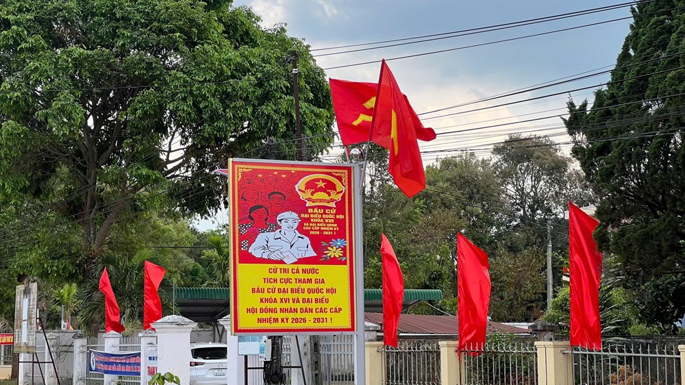 Rộn ràng nơi phên dậu Tổ quốc trước Ngày hội non sông - ảnh 1