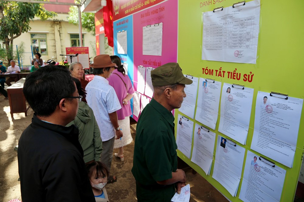 Hơn 2,4 triệu cử tri Đắk Lắk nô nức đi bầu cử trong Ngày hội non sông - ảnh 4