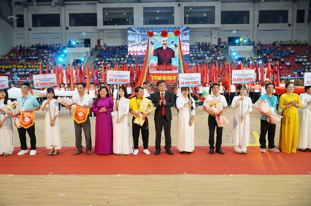 Hơn 5.000 vận động viên tranh tài tại Đại hội Thể dục thể thao tỉnh Quảng Ngãi lần thứ I - ảnh 4