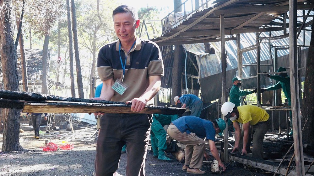 Quảng Ngãi khẩn trương khắc phục vụ cháy tại khu phố đêm Măng Đen - ảnh 2