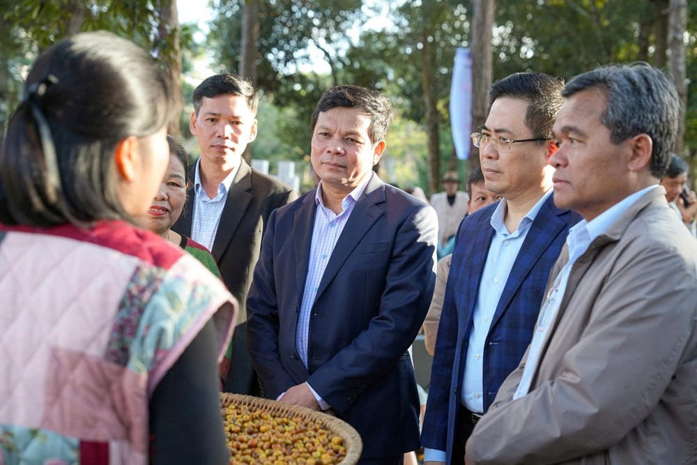 Măng Đen “đánh thức” mùa du lịch lễ hội - ảnh 1