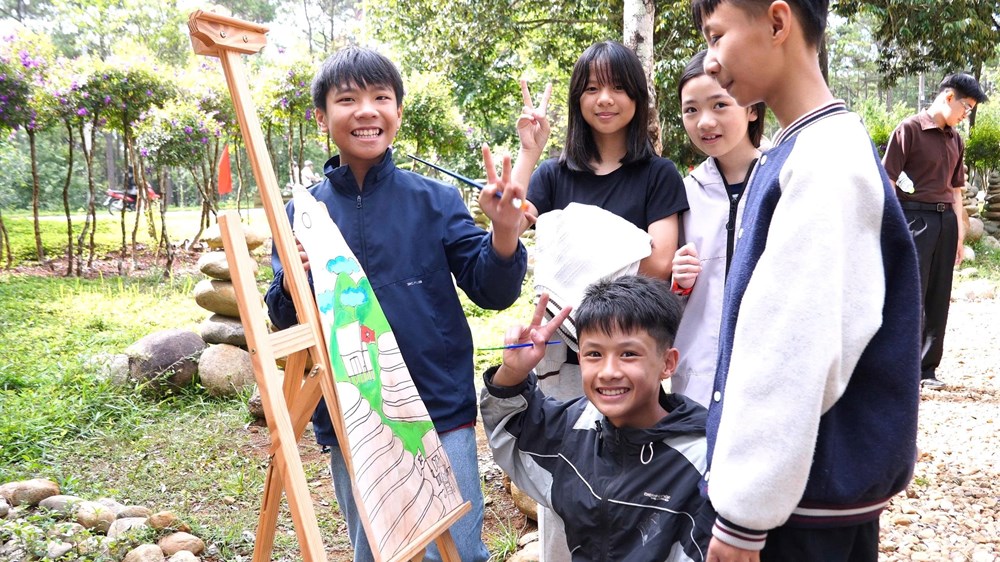 Măng Đen rộn ràng ngày hội sắc màu, lan tỏa tình yêu đại ngàn dịp lễ 30.4 - ảnh 4